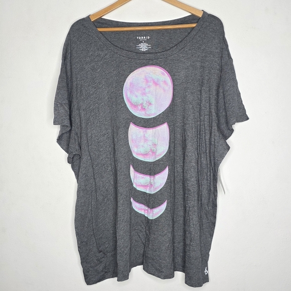 torrid Tops - NEW TORRID Performance Cotton Soft Active Tee Moon Glitch Charcoal Gray 3 / 3X